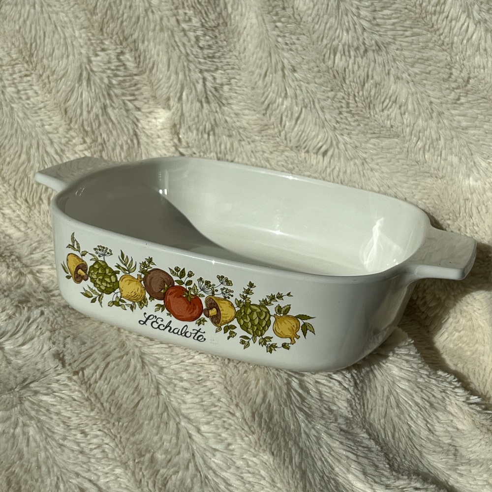 Vintage 1970’s Corning Ware Spice of Life L’Echalote Casserole Dish
